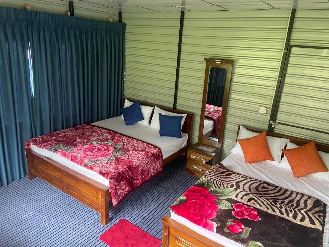 Shan Hotel Наллатания Экстерьер фото
